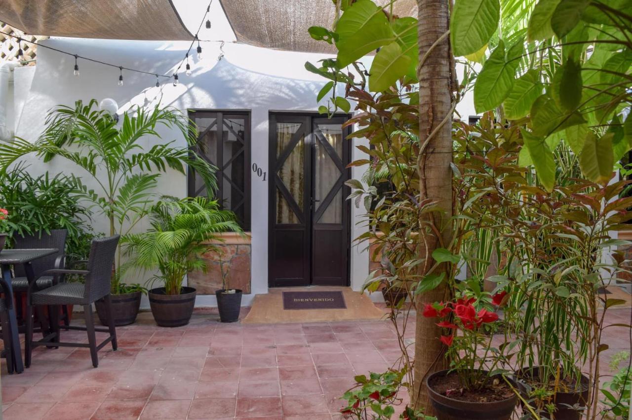 Hotel Bucaneros Isla Mujeres Ilha das Mulheres Exterior foto