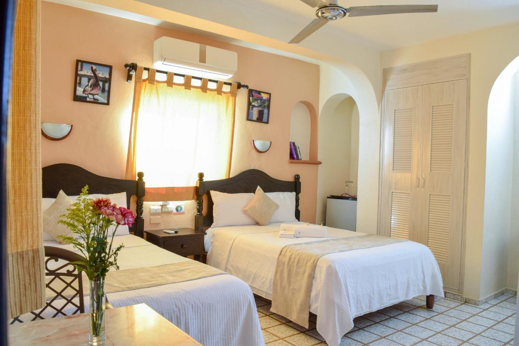 Hotel Bucaneros Isla Mujeres Ilha das Mulheres Exterior foto