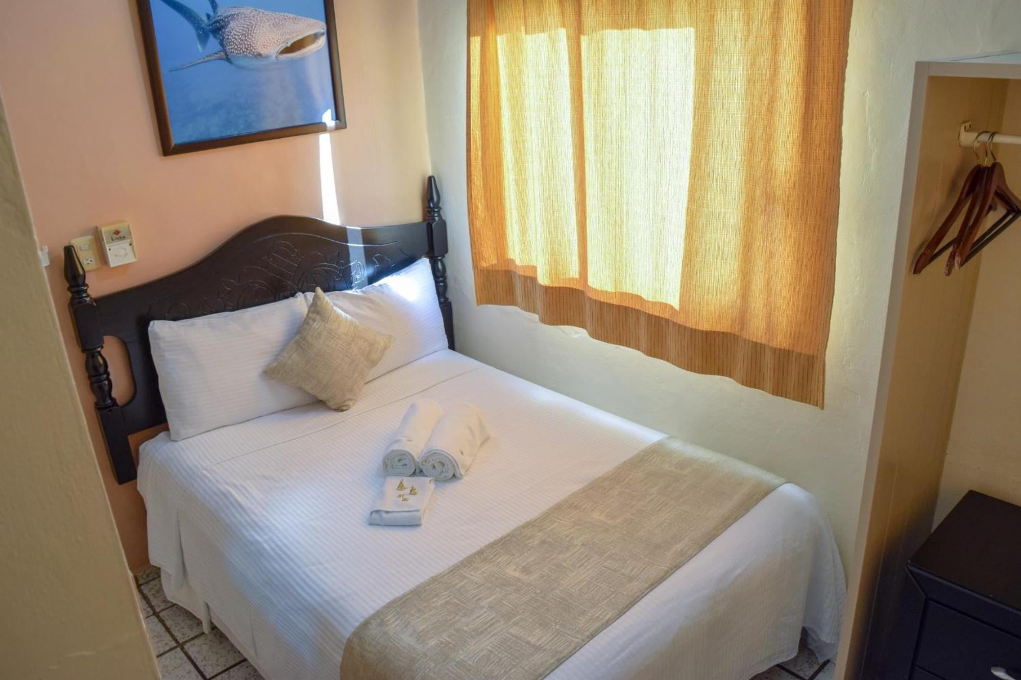 Hotel Bucaneros Isla Mujeres Ilha das Mulheres Exterior foto
